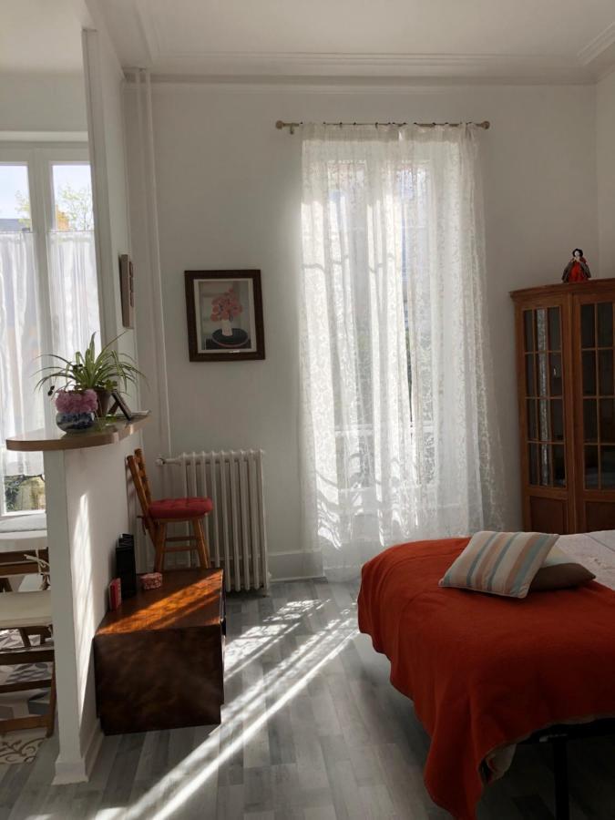 Villa Camelia Studio De Charme A Cote Des Thermes Vichy Bagian luar foto